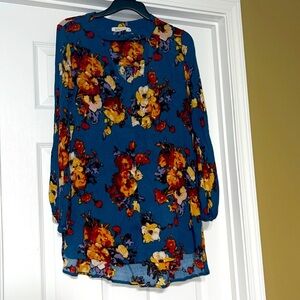 Beautiful Wanderlux top M